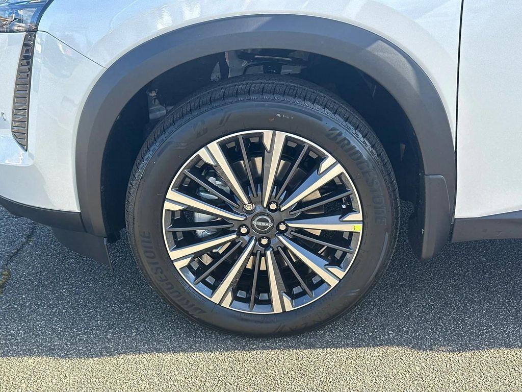 new 2026 Nissan Pathfinder car, priced at $48,736