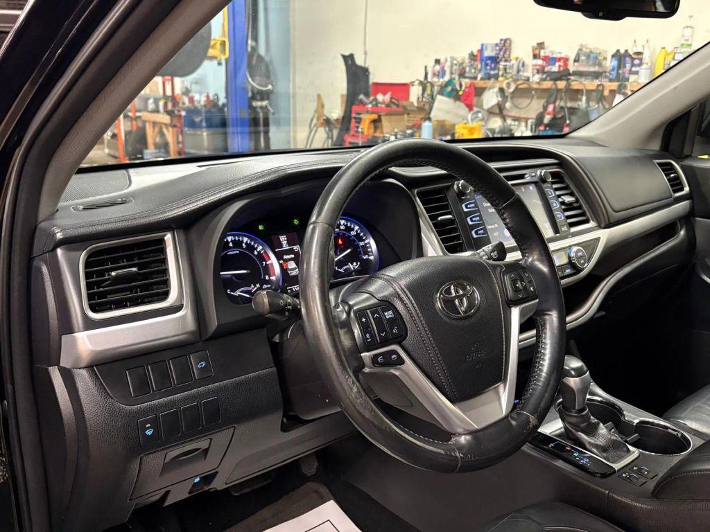 used 2015 Toyota Highlander car, priced at $15,275