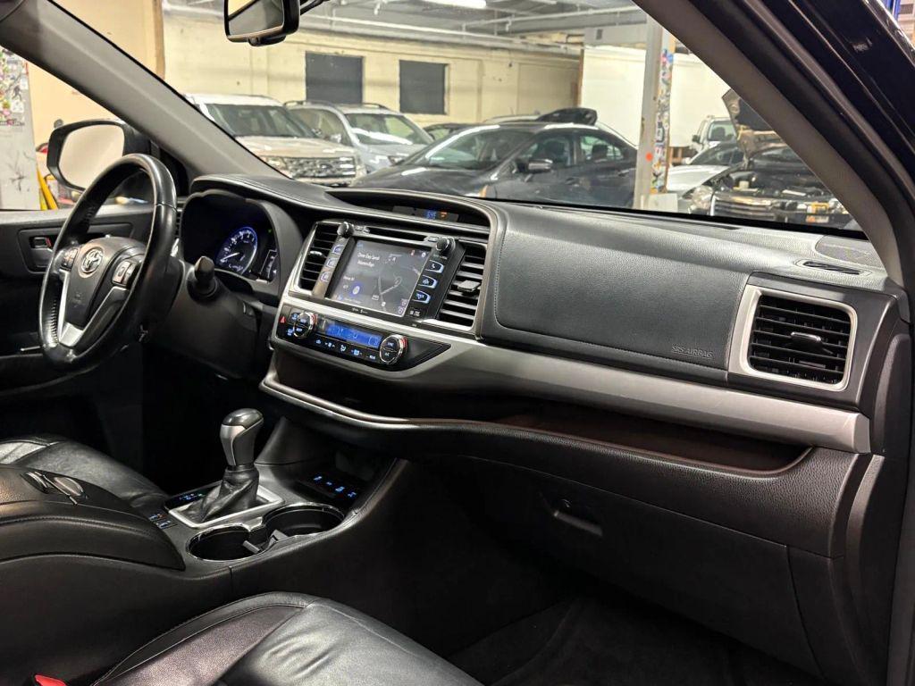 used 2015 Toyota Highlander car, priced at $15,275