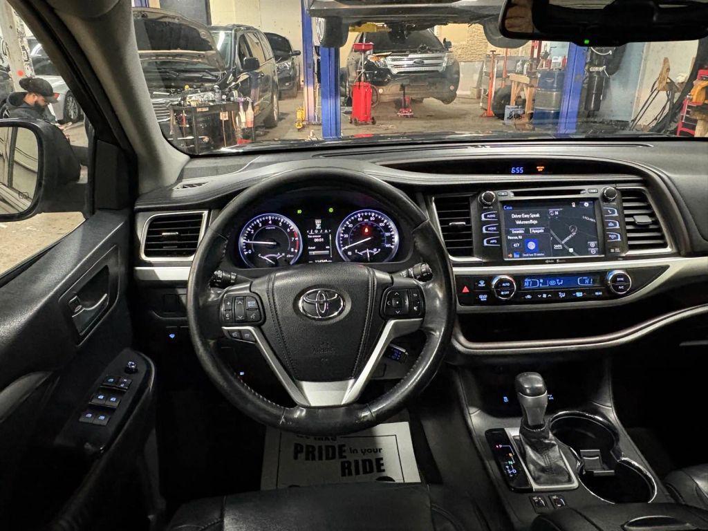 used 2015 Toyota Highlander car, priced at $15,275
