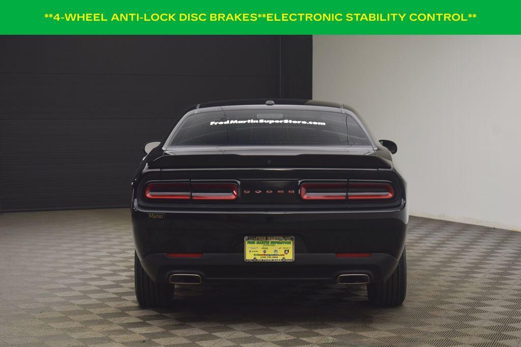 2019 Pitch Black Clearcoat Dodge Challenger
