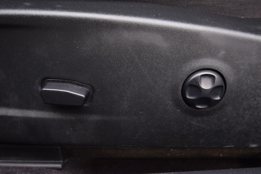 2019 Pitch Black Clearcoat Dodge Challenger