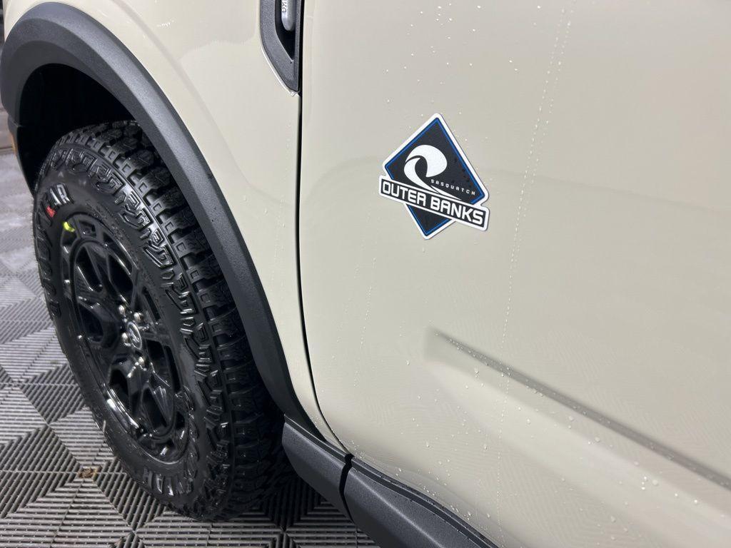 new 2025 Ford Bronco Sport car, priced at $43,451