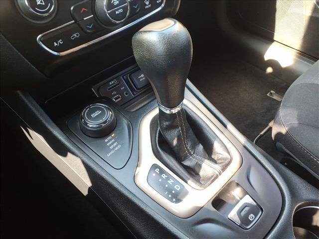 used 2016 Jeep Cherokee car