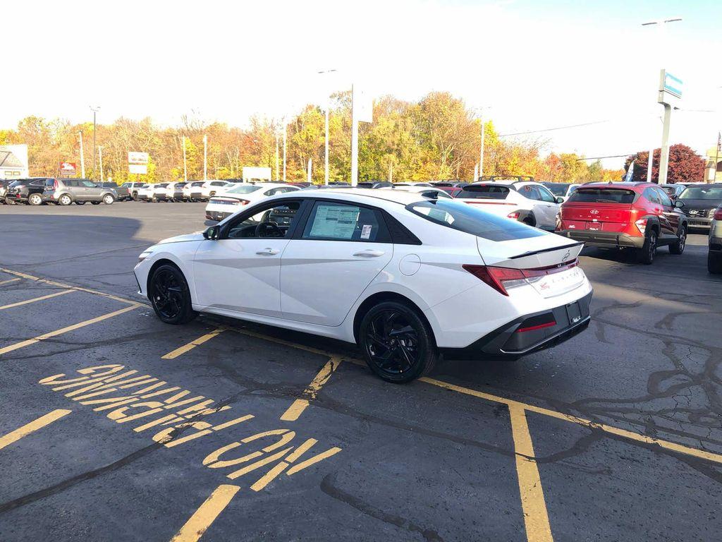 new 2026 Hyundai ELANTRA HEV car, priced at $28,909