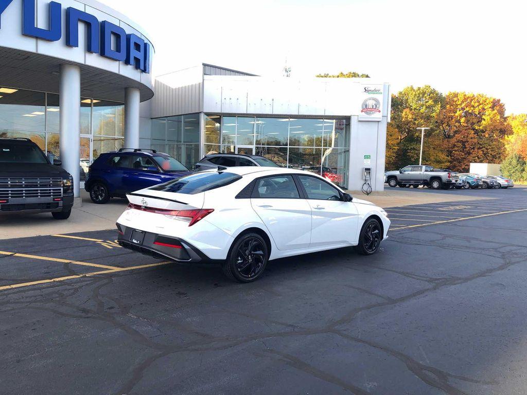 new 2026 Hyundai ELANTRA HEV car, priced at $28,909