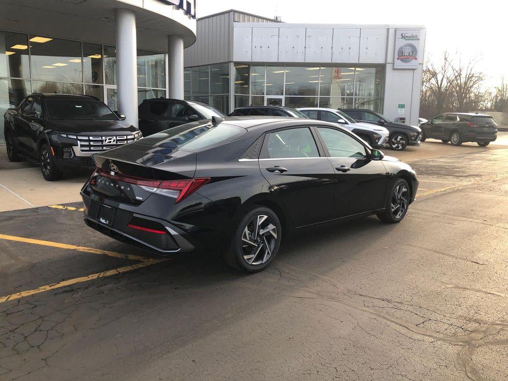 new 2026 Hyundai ELANTRA HEV car, priced at $30,769