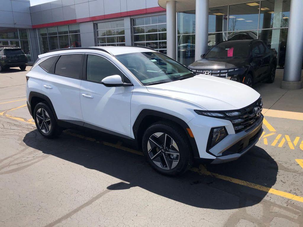 new 2026 Hyundai TUCSON Hybrid car, priced at $36,820