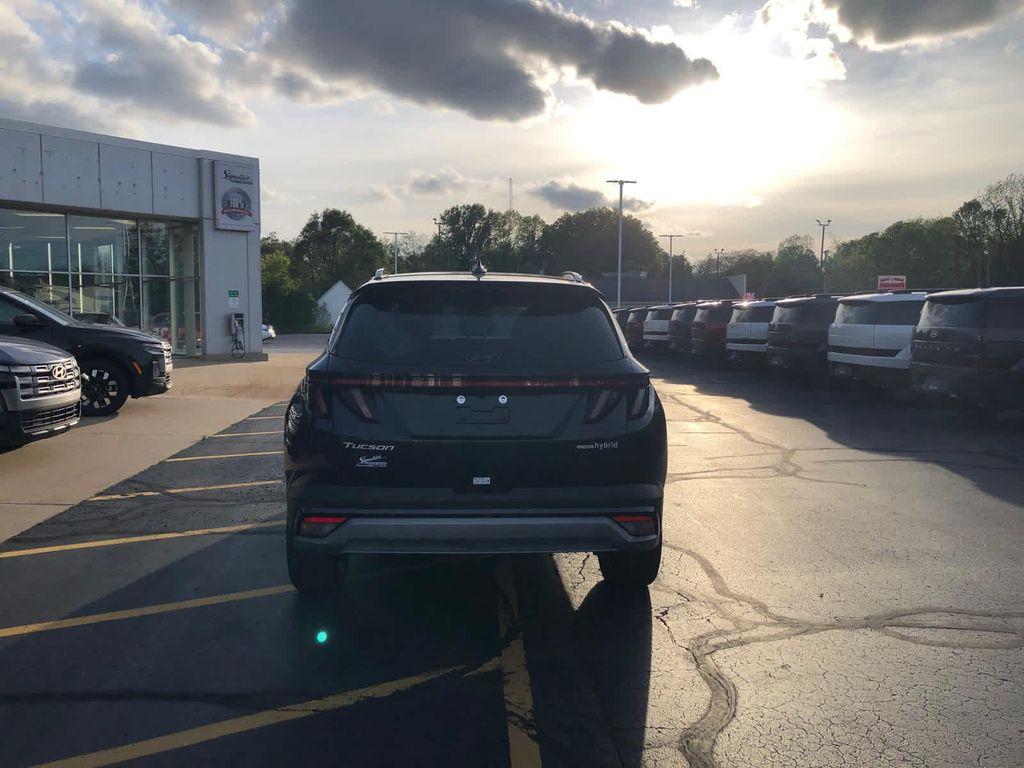 new 2026 Hyundai TUCSON Hybrid car, priced at $44,230