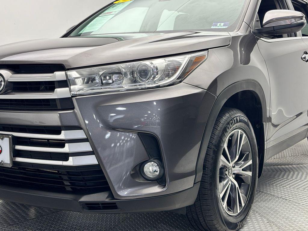 used 2019 Toyota Highlander car, priced at $22,700