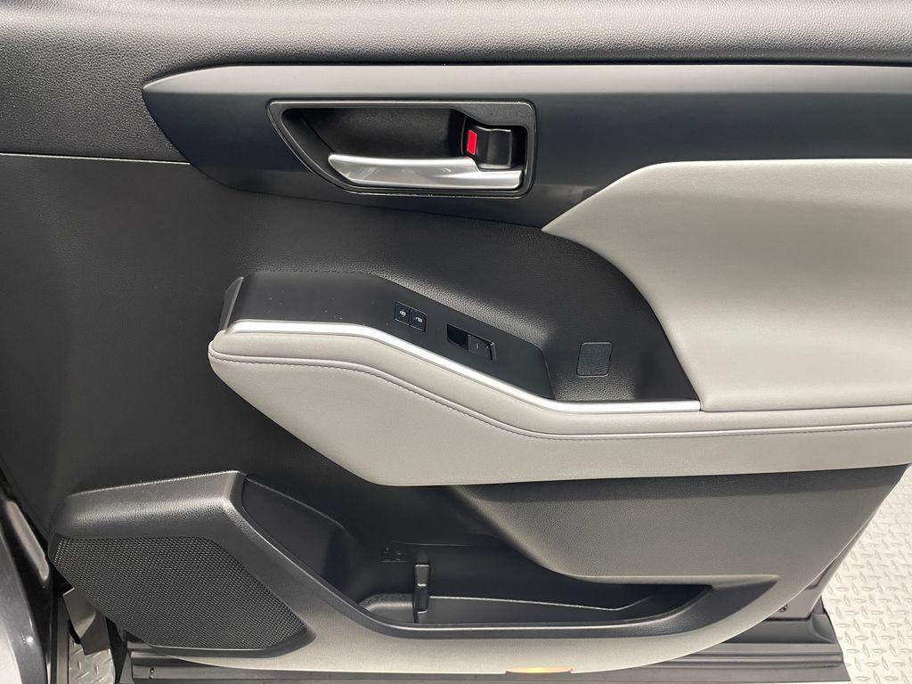 used 2023 Toyota Highlander car, priced at $23,900