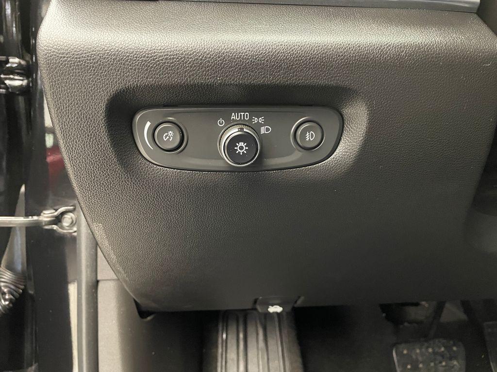 used 2018 Chevrolet Traverse car, priced at $12,900