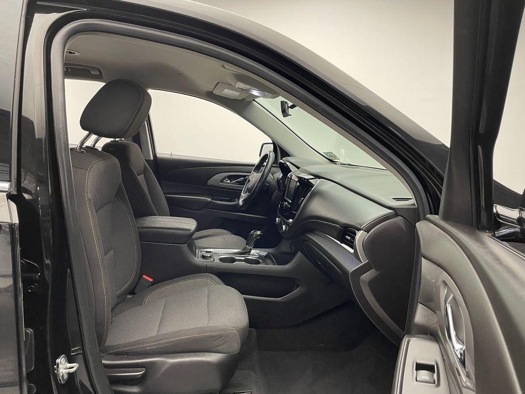 used 2018 Chevrolet Traverse car, priced at $12,900