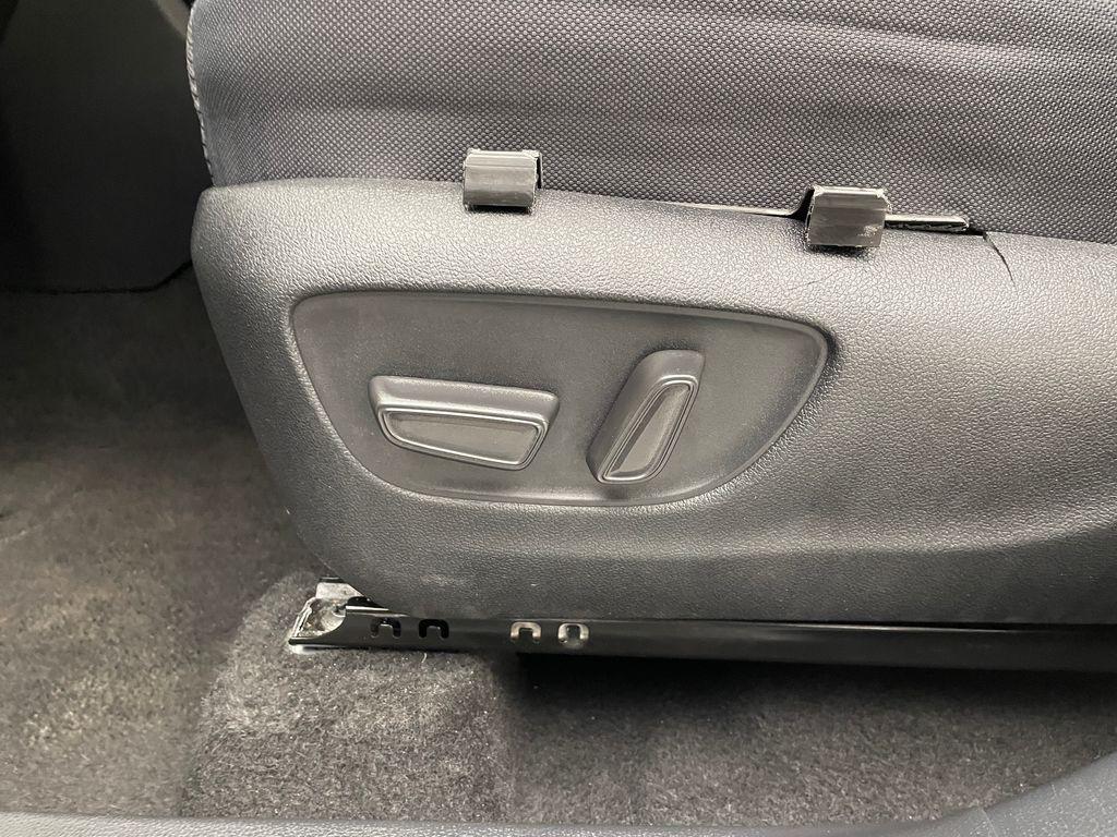 used 2024 Toyota Highlander car, priced at $35,900