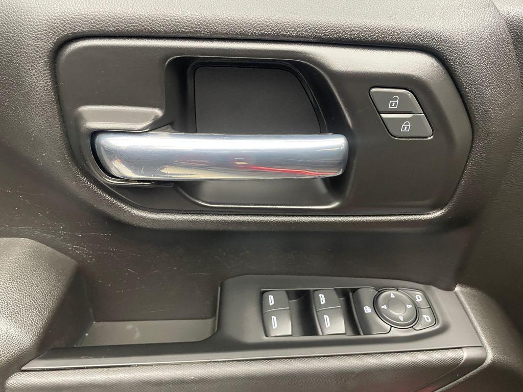 used 2021 Chevrolet Silverado 1500 car, priced at $33,300