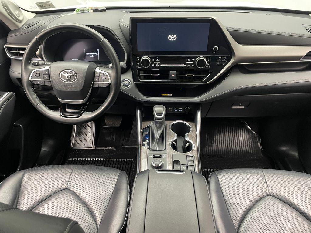 used 2023 Toyota Highlander car, priced at $42,900