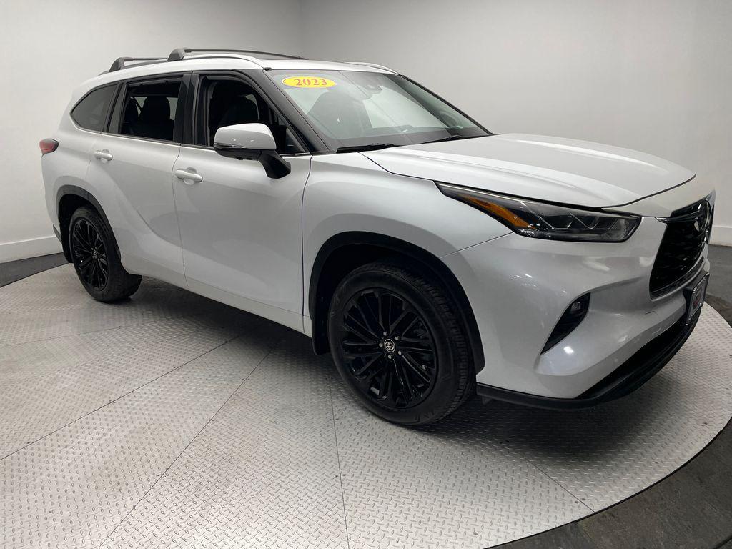 used 2023 Toyota Highlander car, priced at $42,900