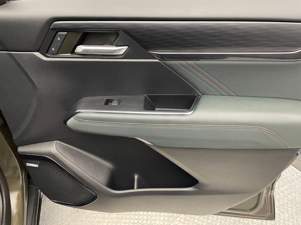 used 2024 GMC Acadia car, priced at $41,900