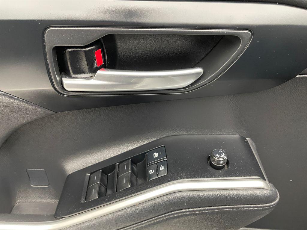 used 2021 Toyota Highlander car, priced at $33,900