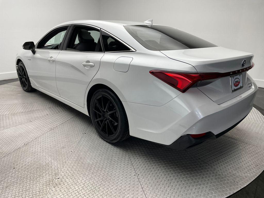 used 2019 Toyota Avalon Hybrid car, priced at $26,900