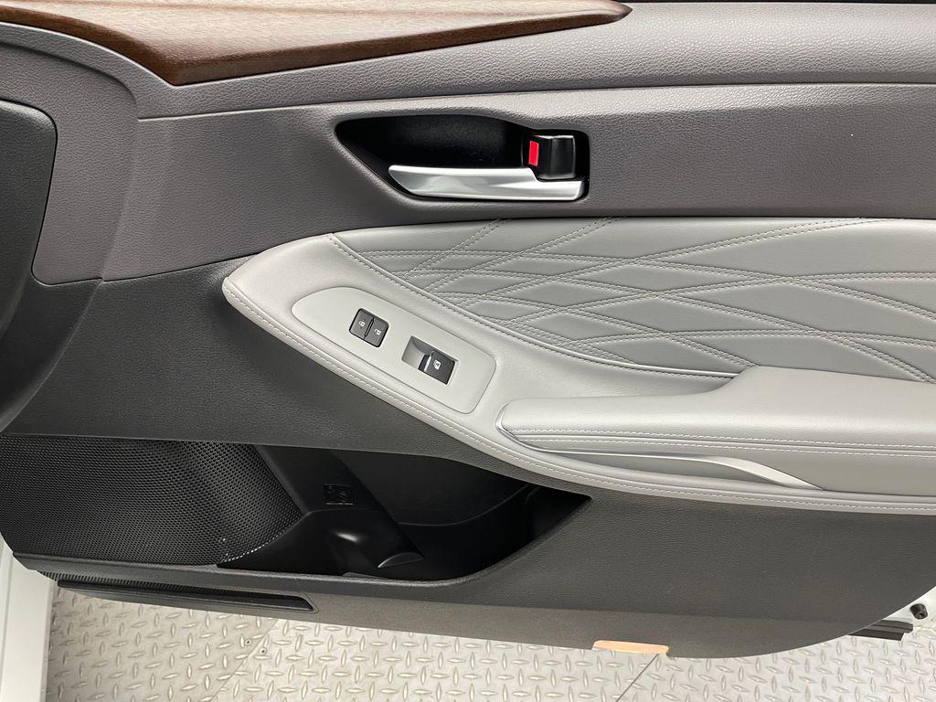 used 2019 Toyota Avalon Hybrid car, priced at $26,900