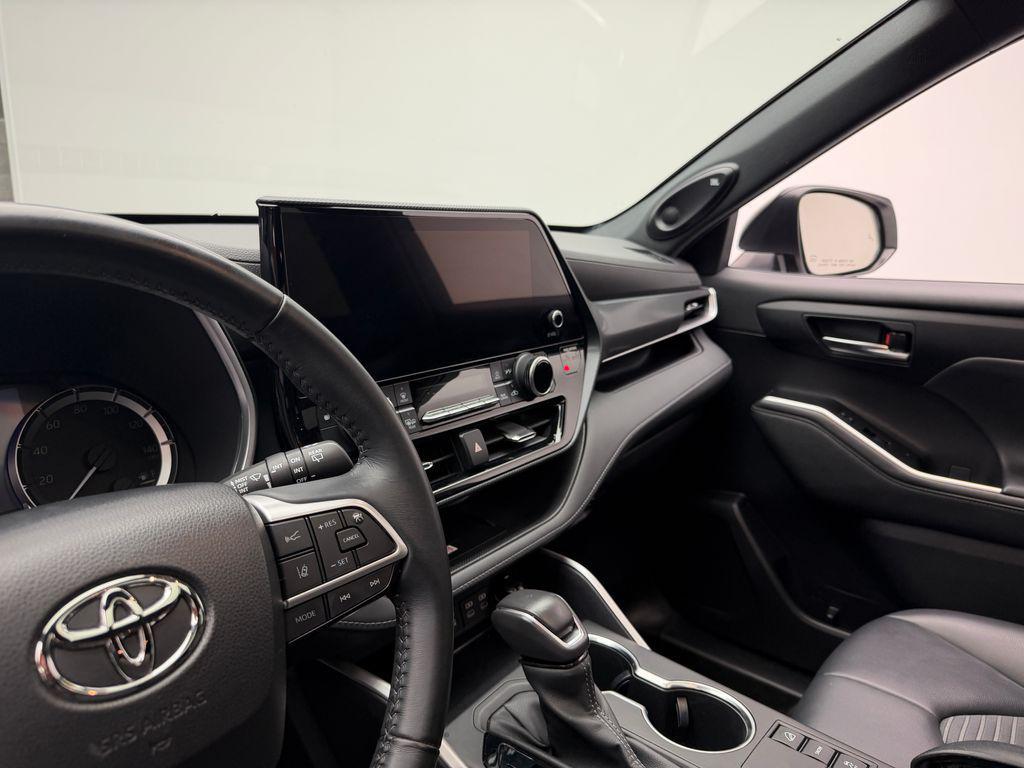 used 2023 Toyota Highlander car, priced at $43,900