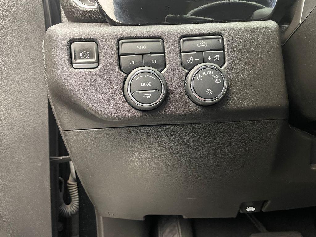 used 2022 Chevrolet Silverado 1500 car, priced at $31,900