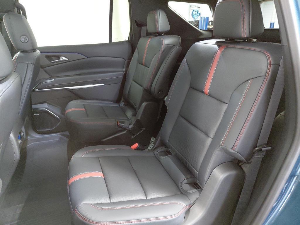 new 2026 Chevrolet Traverse car, priced at $59,220