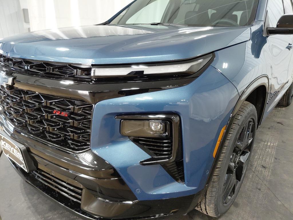 new 2026 Chevrolet Traverse car, priced at $59,220