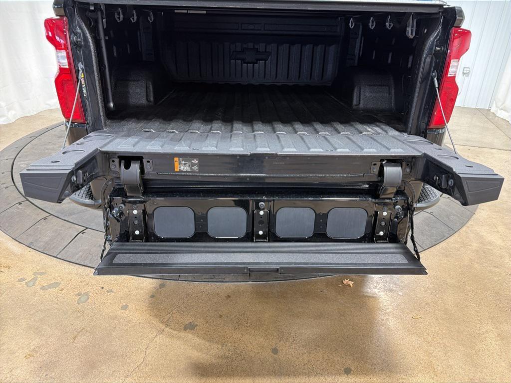 used 2022 Chevrolet Silverado 1500 car, priced at $42,983