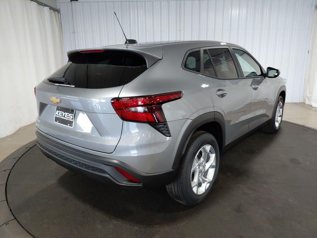 new 2026 Chevrolet Trax car, priced at $24,885