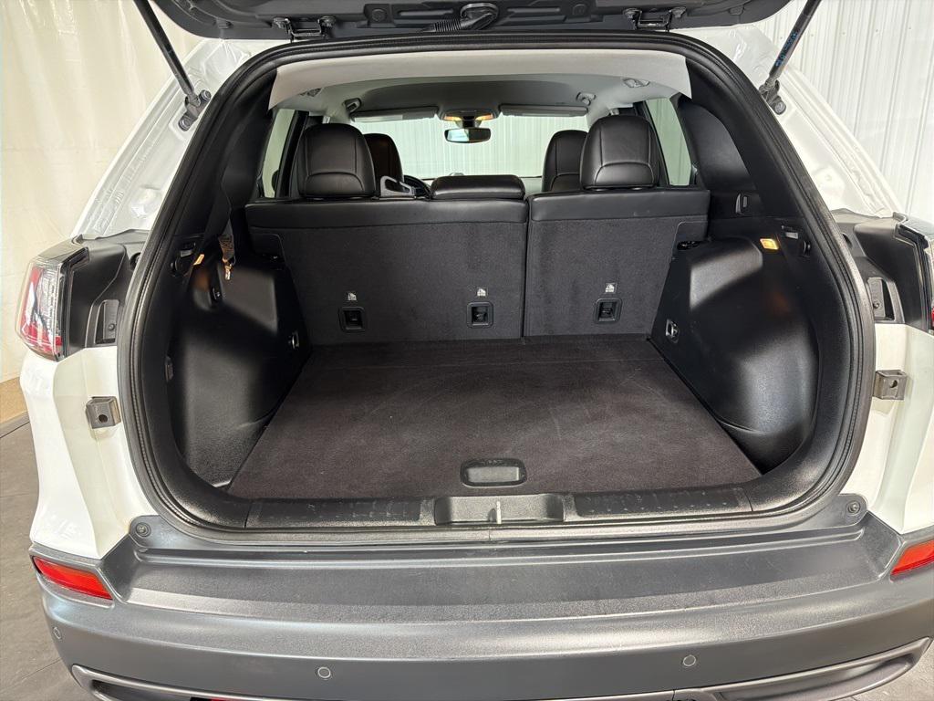 used 2020 Jeep Cherokee car, priced at $21,983