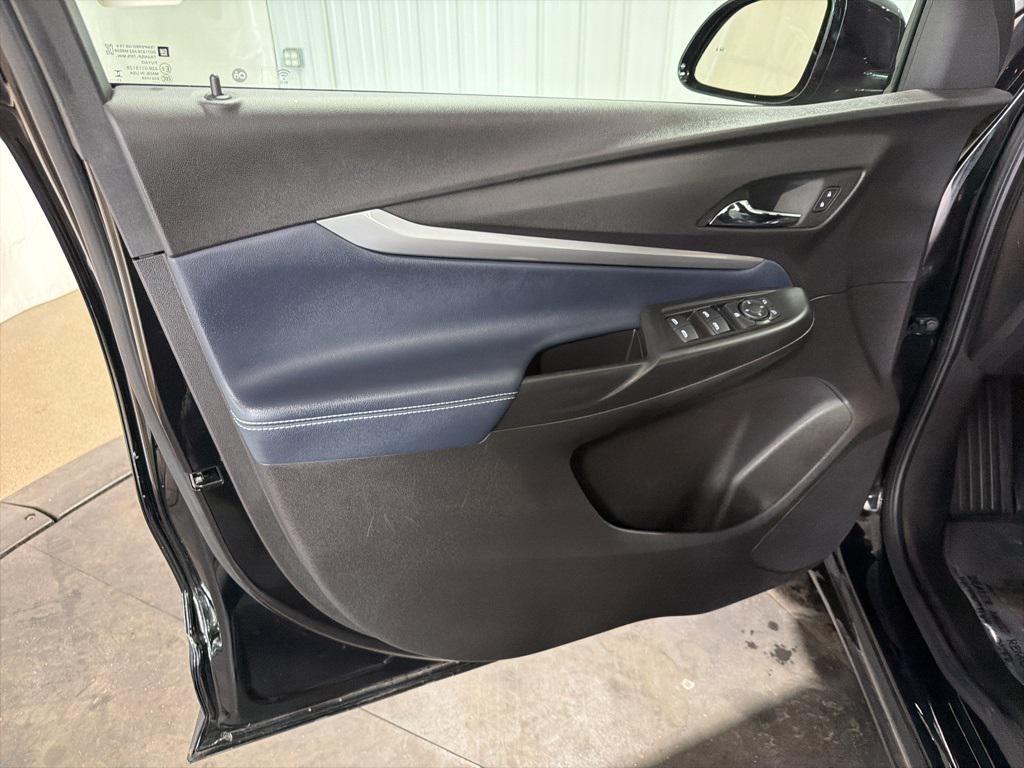 used 2023 Chevrolet Bolt EUV car, priced at $21,983