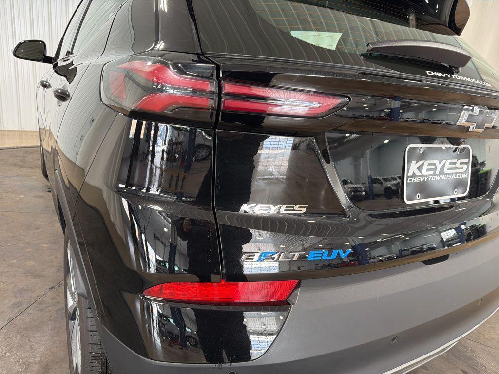 used 2023 Chevrolet Bolt EUV car, priced at $21,983