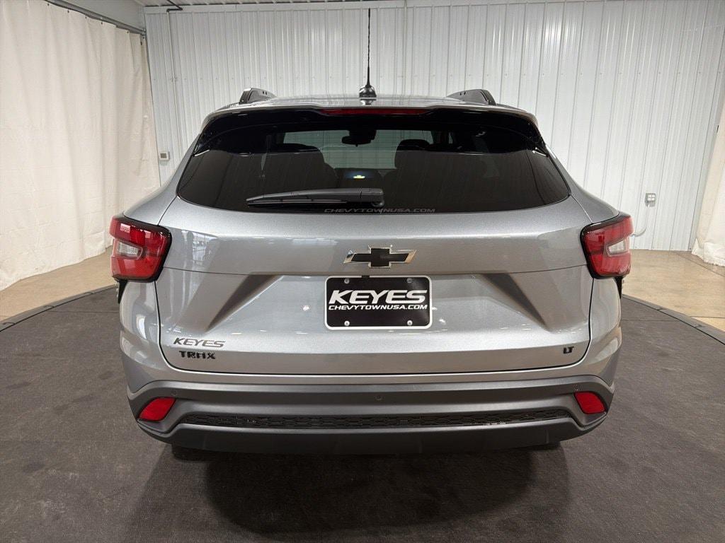 new 2026 Chevrolet Trax car, priced at $26,195