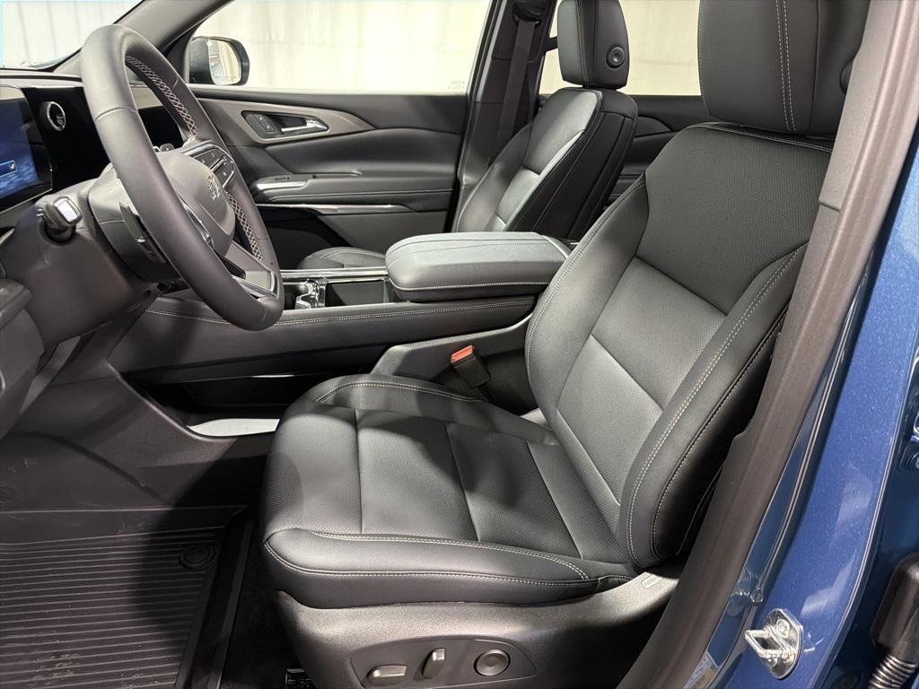 new 2026 Chevrolet Traverse car, priced at $49,730