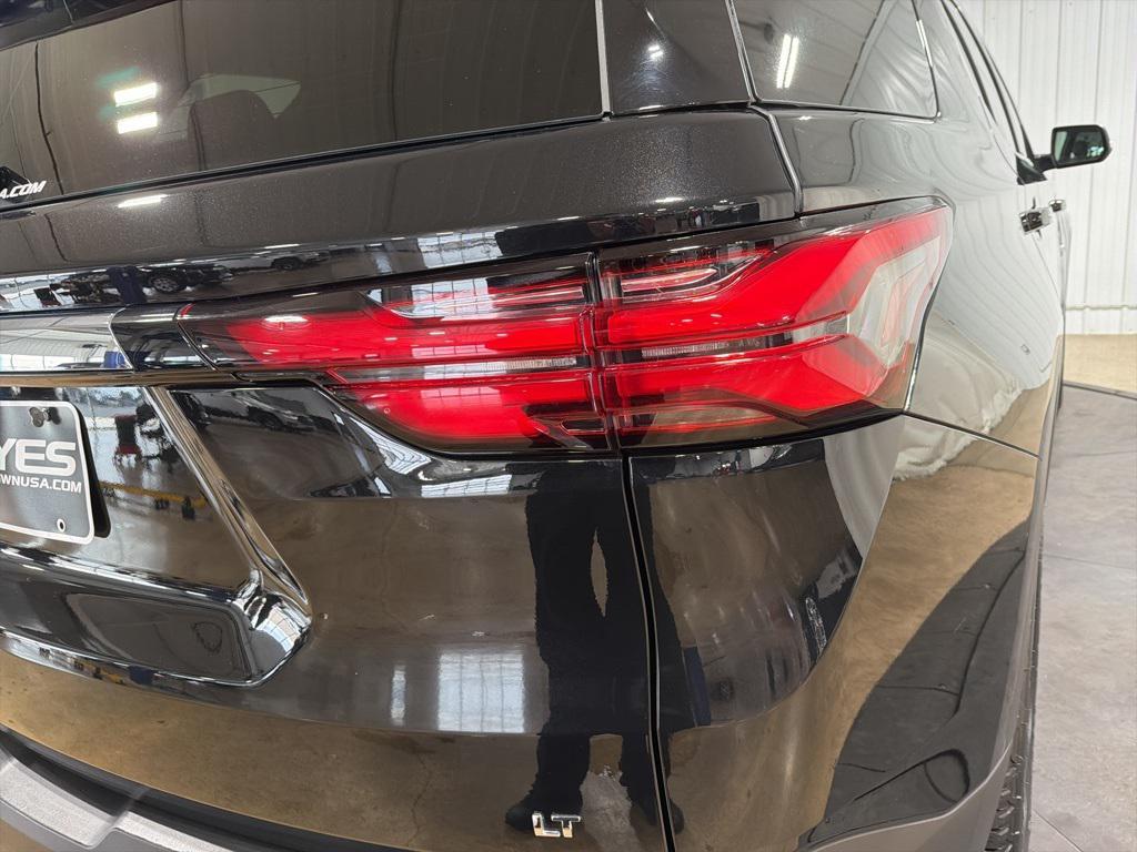 used 2023 Chevrolet Traverse car, priced at $29,981