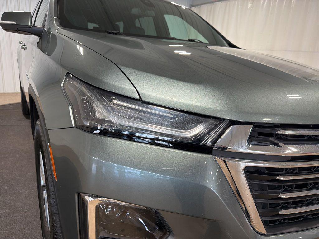 used 2023 Chevrolet Traverse car, priced at $31,983
