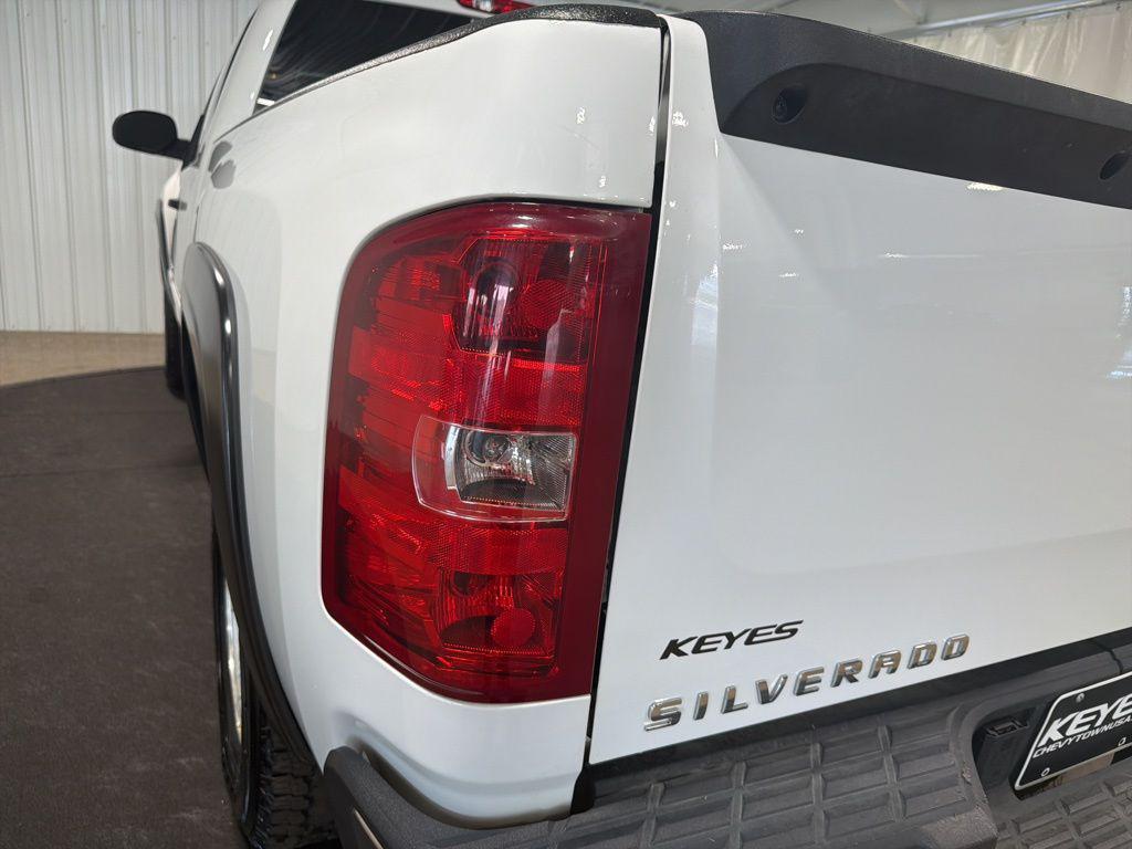 used 2013 Chevrolet Silverado 1500 car, priced at $20,983