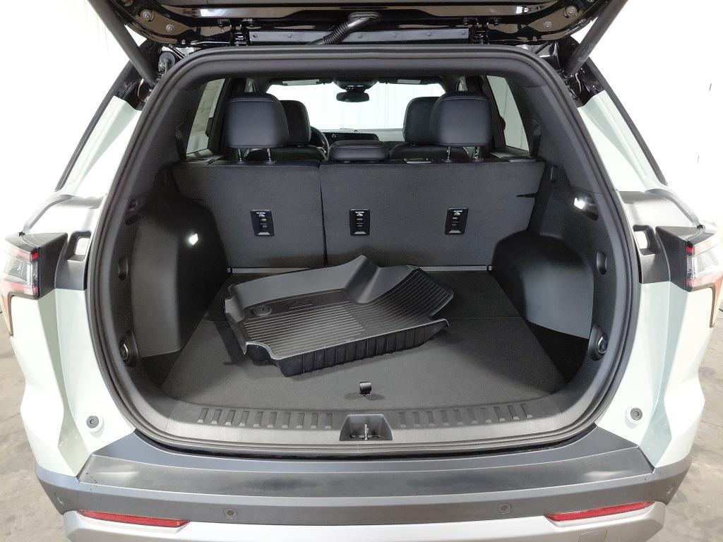 new 2026 Chevrolet Equinox car, priced at $38,145