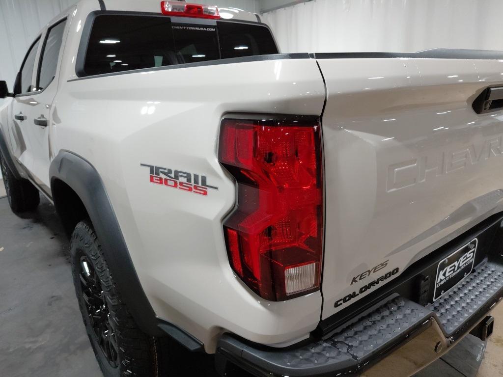 new 2026 Chevrolet Colorado car, priced at $43,435