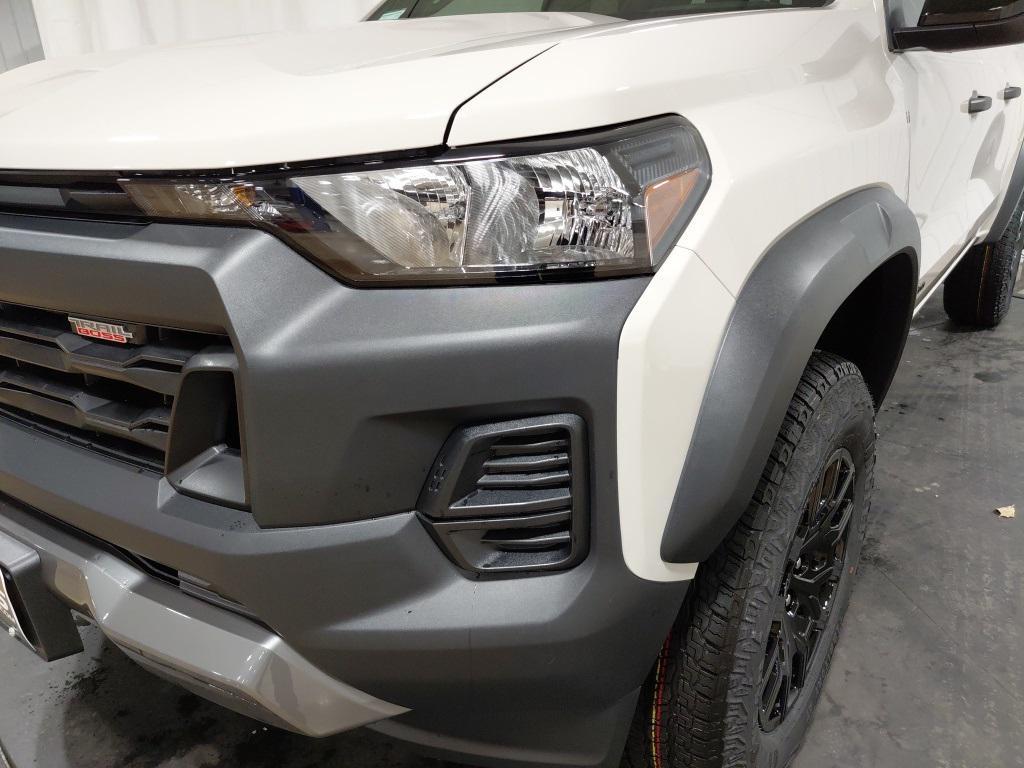 new 2026 Chevrolet Colorado car, priced at $43,435