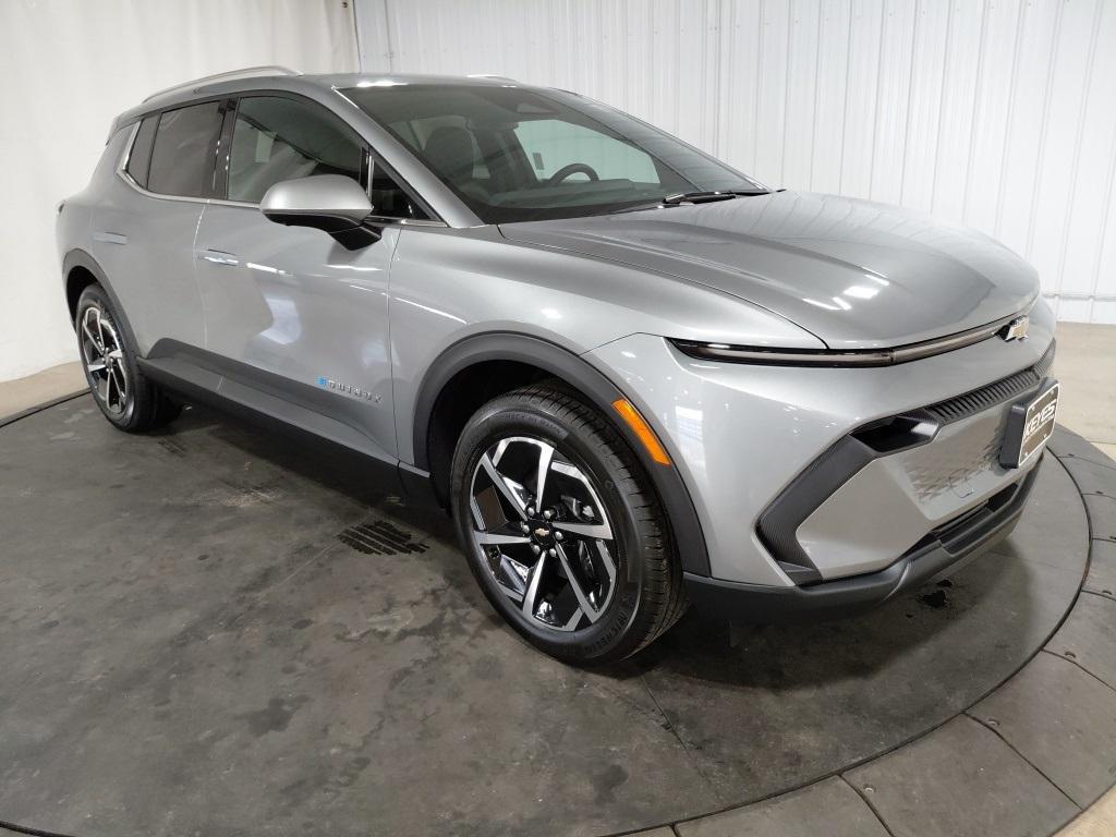 new 2026 Chevrolet Equinox EV car, priced at $46,595