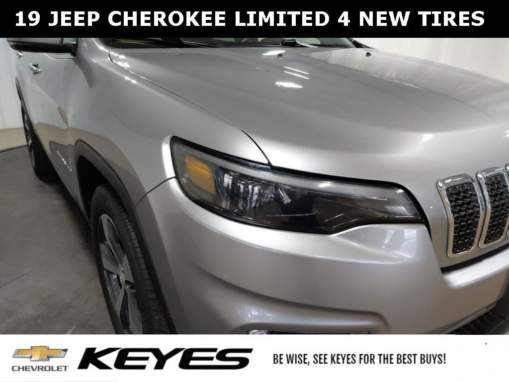 used 2019 Jeep Cherokee car, priced at $16,483