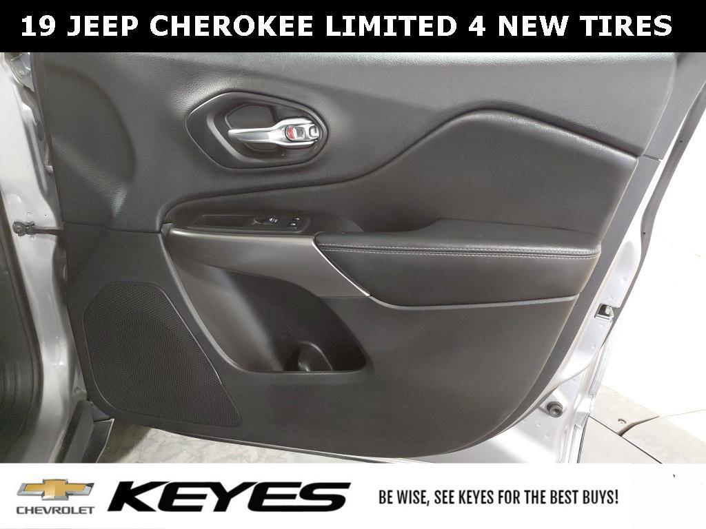 used 2019 Jeep Cherokee car, priced at $16,483