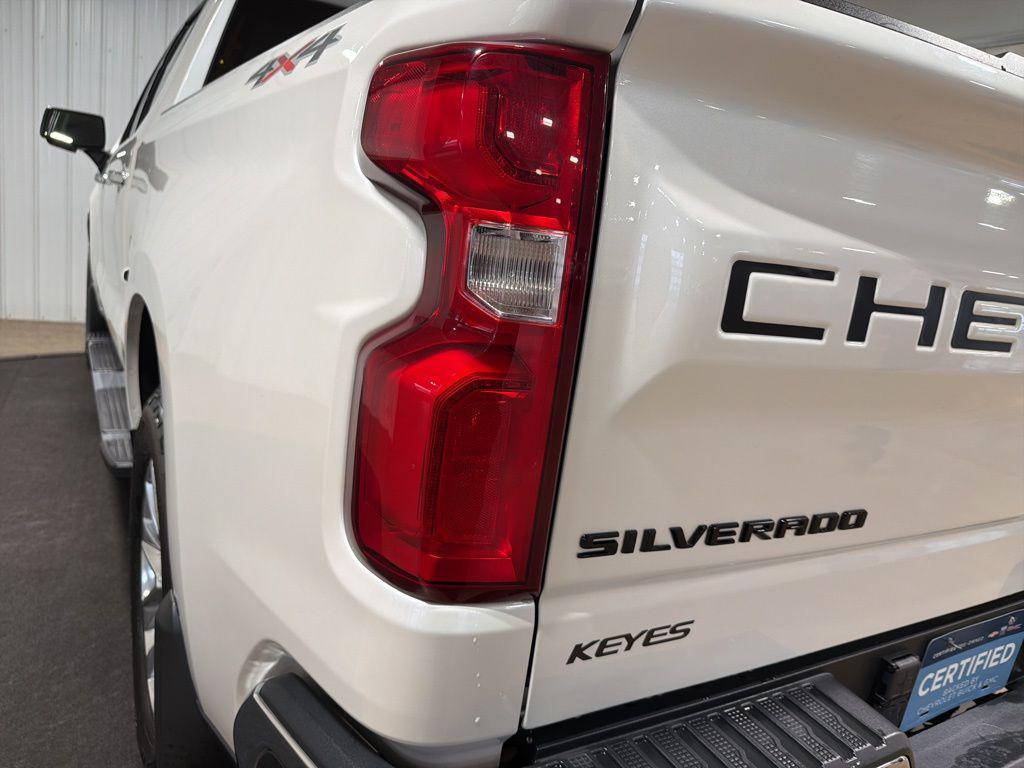 used 2022 Chevrolet Silverado 1500 car, priced at $37,983