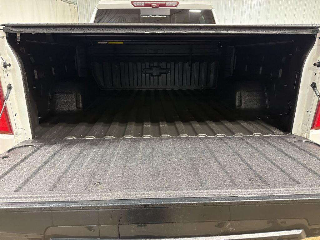 used 2022 Chevrolet Silverado 1500 car, priced at $37,983