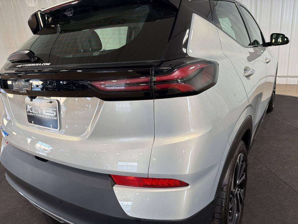 used 2022 Chevrolet Bolt EUV car, priced at $16,983