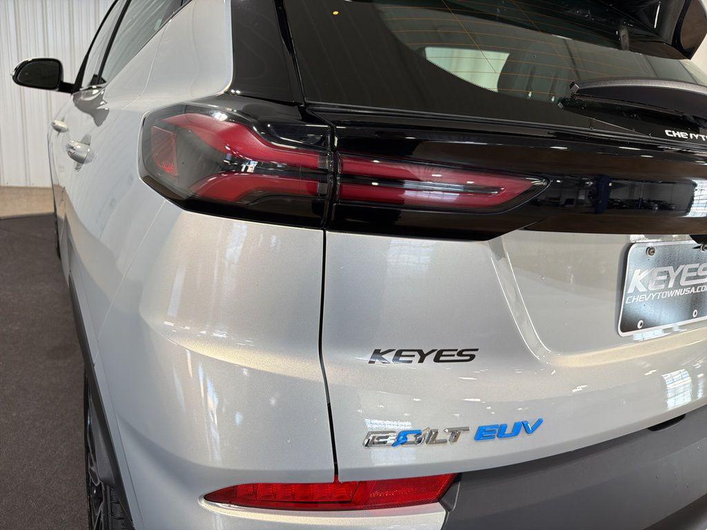 used 2022 Chevrolet Bolt EUV car, priced at $16,983