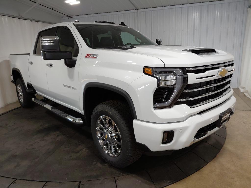 new 2026 Chevrolet Silverado 3500 car, priced at $70,005